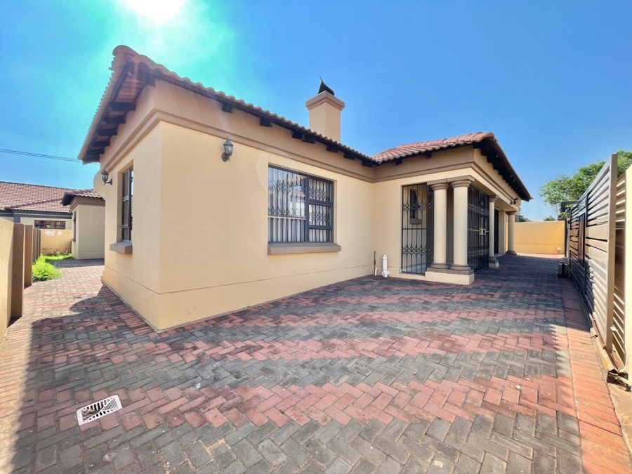 To Let 4 Bedroom Property for Rent in Mineralia Mpumalanga