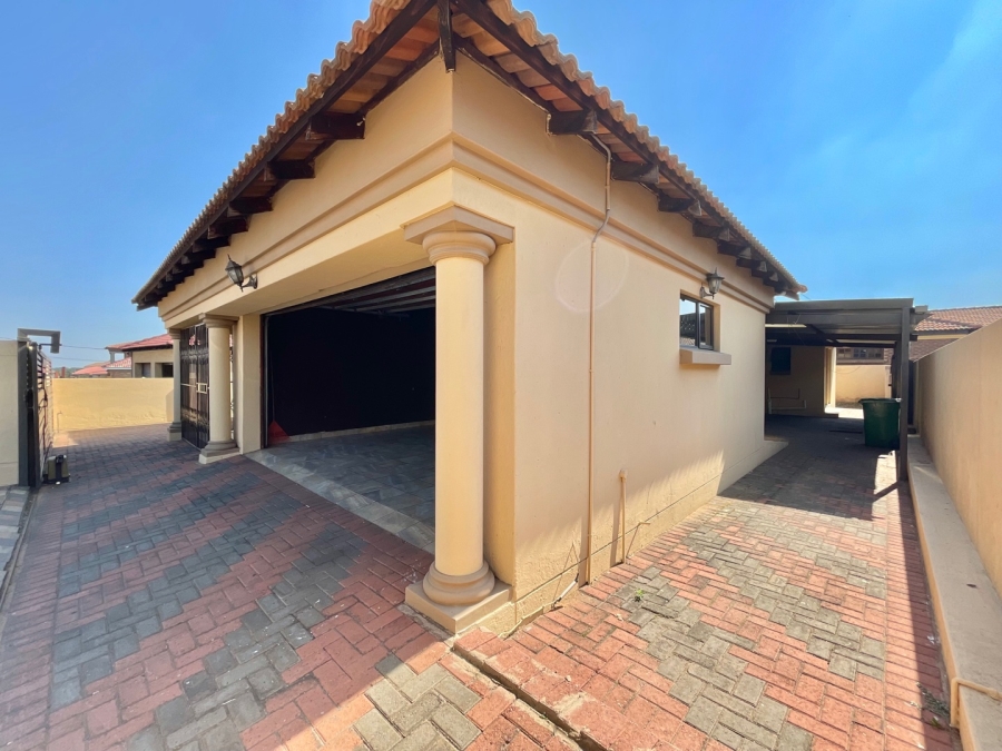 To Let 4 Bedroom Property for Rent in Mineralia Mpumalanga