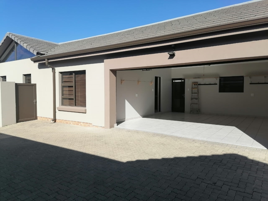 3 Bedroom Property for Sale in Kruinpark Mpumalanga