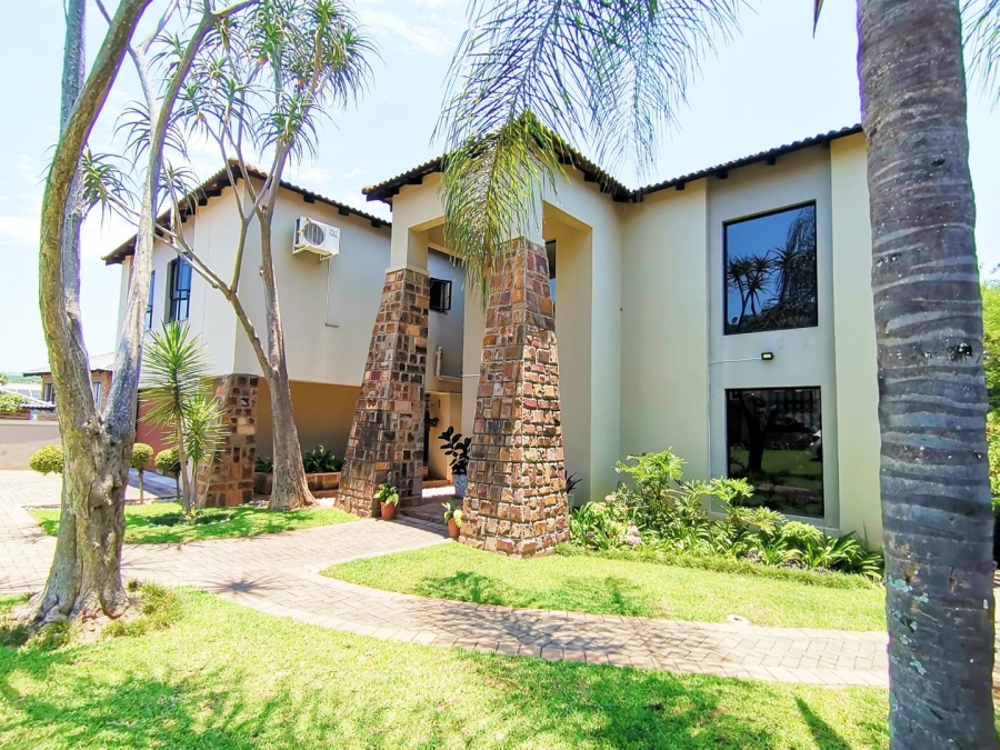 6 Bedroom Property for Sale in Stonehenge Ext 1 Mpumalanga