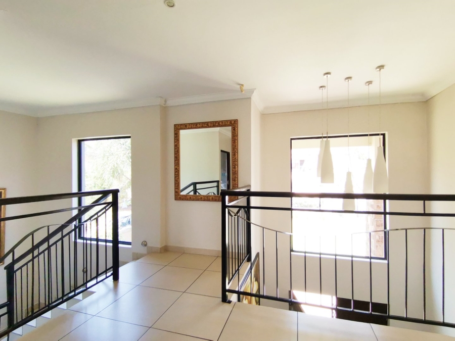 6 Bedroom Property for Sale in Stonehenge Ext 1 Mpumalanga