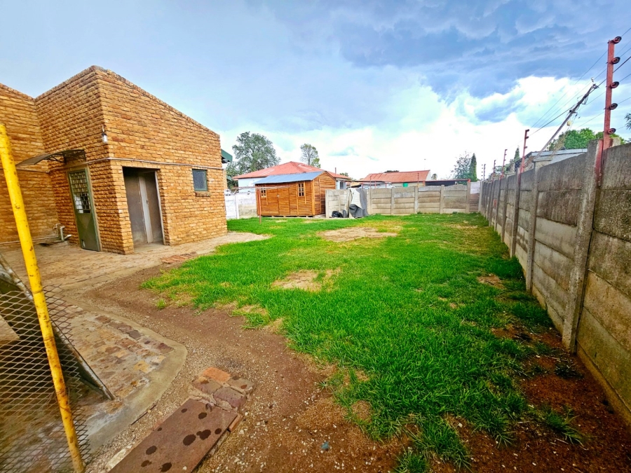 To Let 5 Bedroom Property for Rent in Eloff Mpumalanga