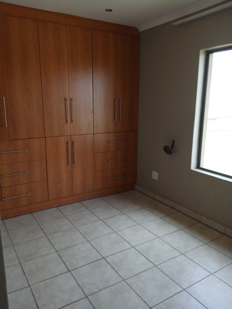 To Let 4 Bedroom Property for Rent in Noordrand Mpumalanga