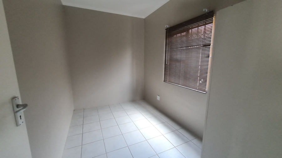 To Let 3 Bedroom Property for Rent in Terra Nova Mpumalanga