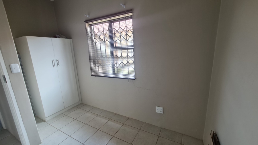 To Let 3 Bedroom Property for Rent in Terra Nova Mpumalanga