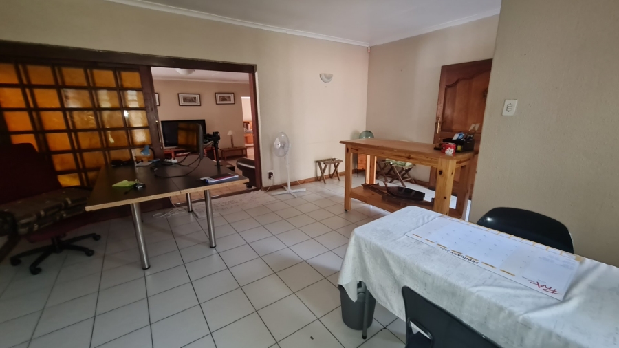 5 Bedroom Property for Sale in Trichardt Mpumalanga