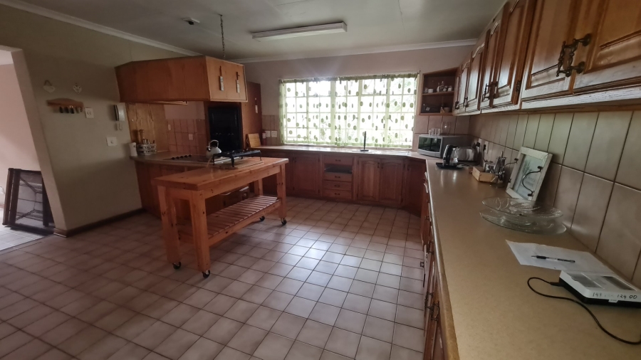 5 Bedroom Property for Sale in Trichardt Mpumalanga