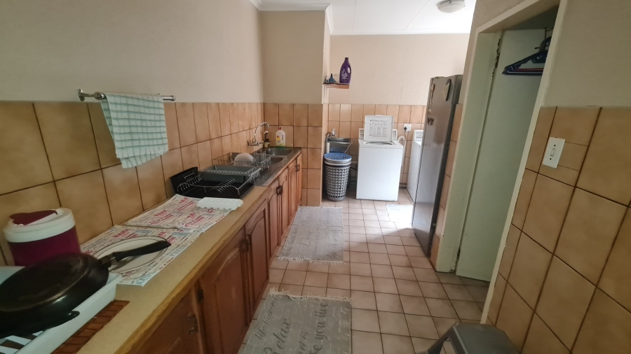 5 Bedroom Property for Sale in Trichardt Mpumalanga