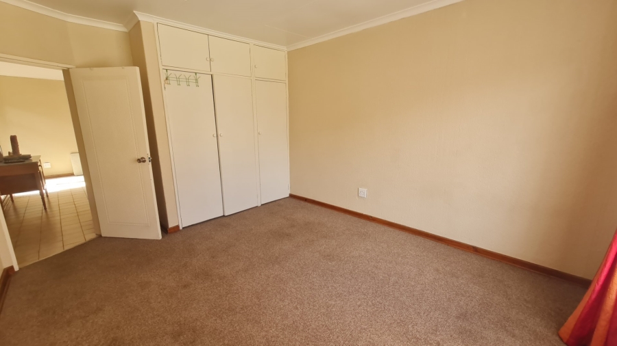 5 Bedroom Property for Sale in Trichardt Mpumalanga