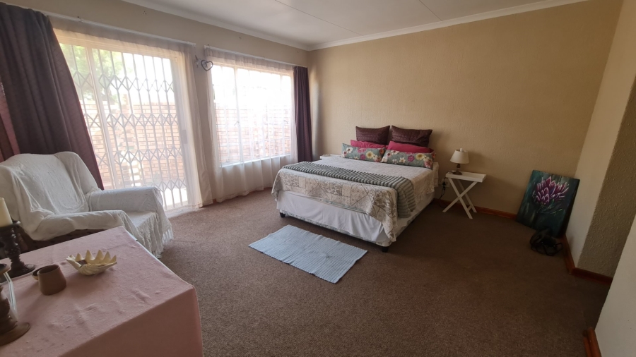 5 Bedroom Property for Sale in Trichardt Mpumalanga