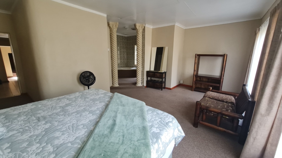 5 Bedroom Property for Sale in Trichardt Mpumalanga