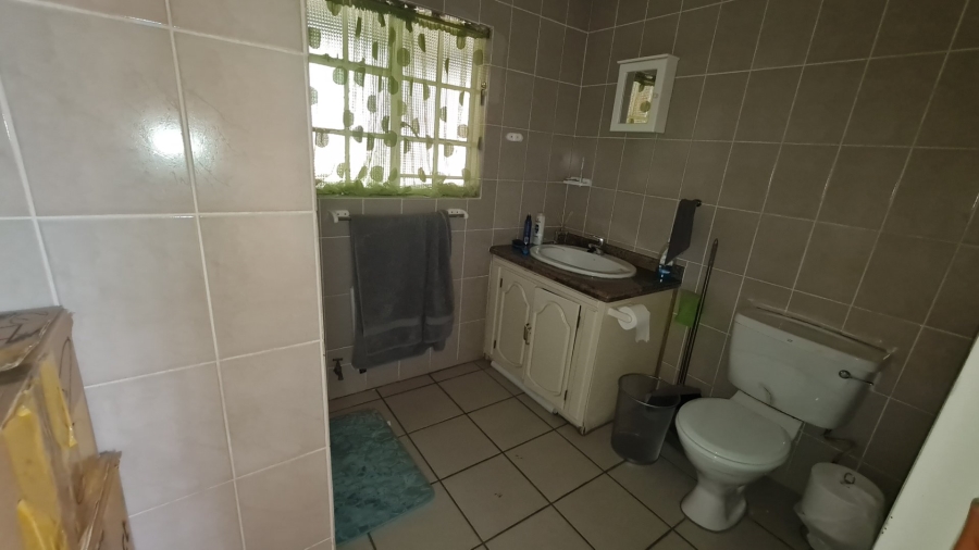 5 Bedroom Property for Sale in Trichardt Mpumalanga