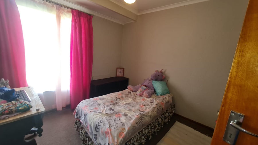 4 Bedroom Property for Sale in Kruinpark Mpumalanga