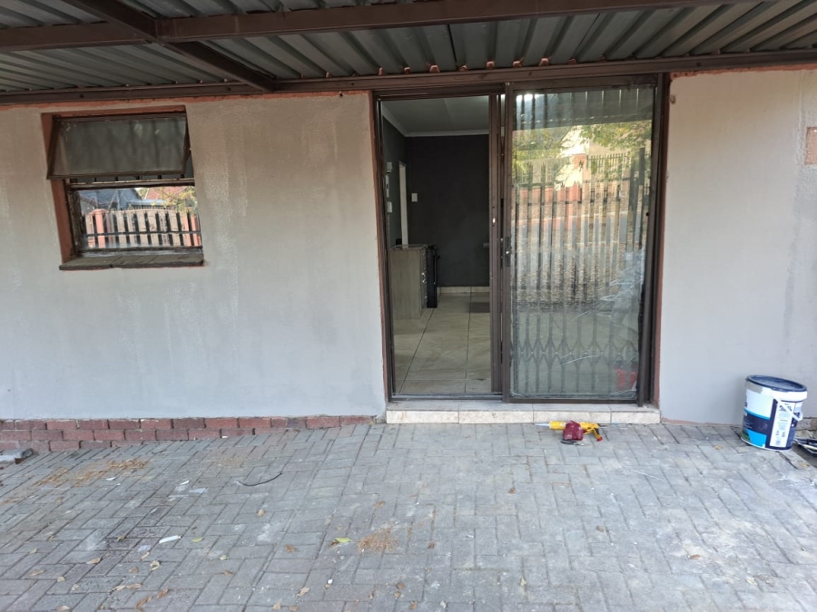 To Let 1 Bedroom Property for Rent in Secunda Mpumalanga