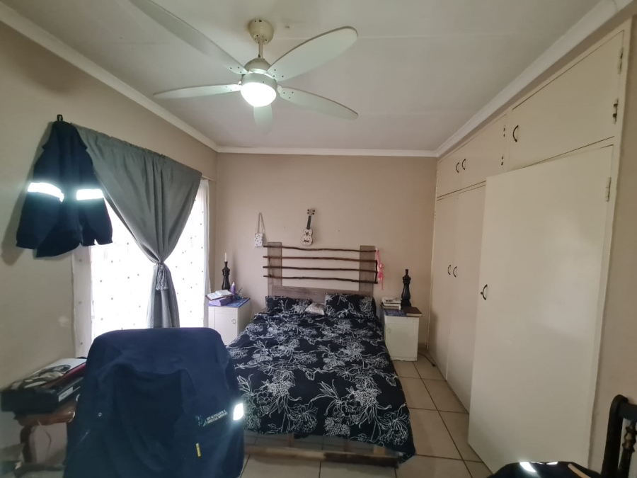 2 Bedroom Property for Sale in Cosmosrand Mpumalanga