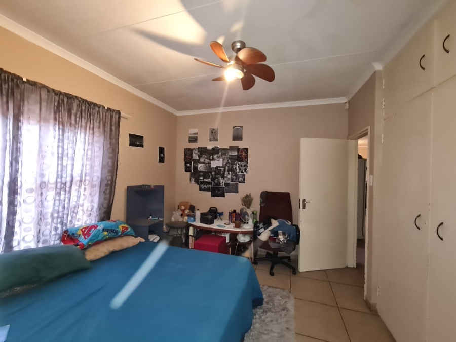 2 Bedroom Property for Sale in Cosmosrand Mpumalanga