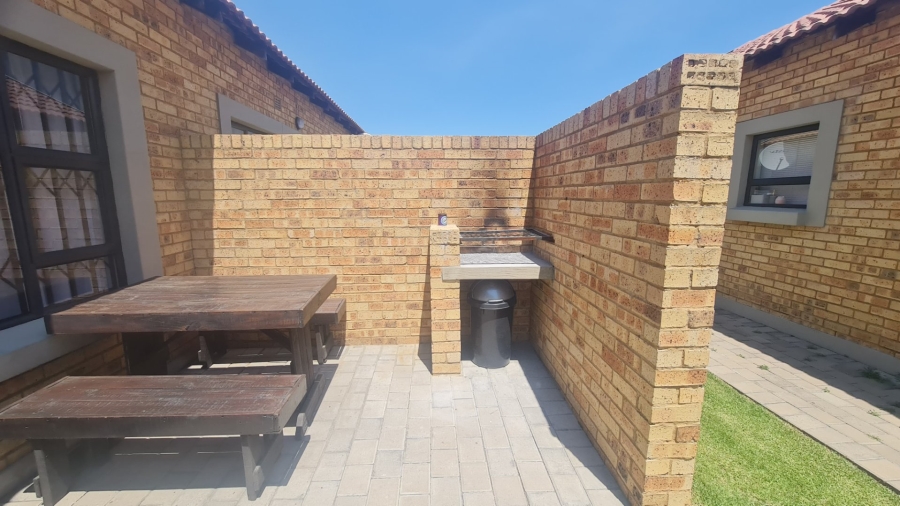 To Let 2 Bedroom Property for Rent in Terra Nova Mpumalanga