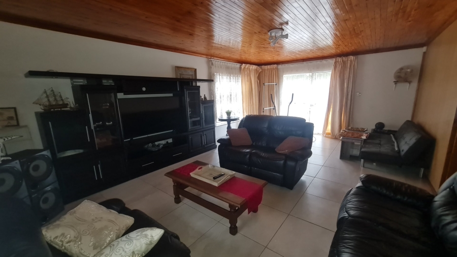 3 Bedroom Property for Sale in Cosmosrand Mpumalanga