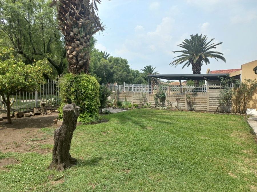 3 Bedroom Property for Sale in Cosmosrand Mpumalanga