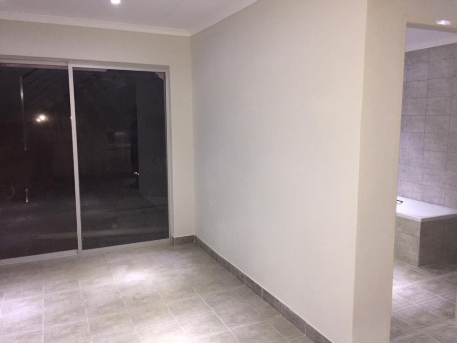 4 Bedroom Property for Sale in Kruinpark Mpumalanga