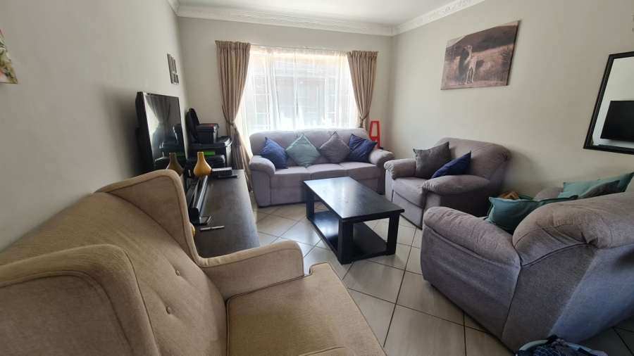 1 Bedroom Property for Sale in Trichardt Mpumalanga