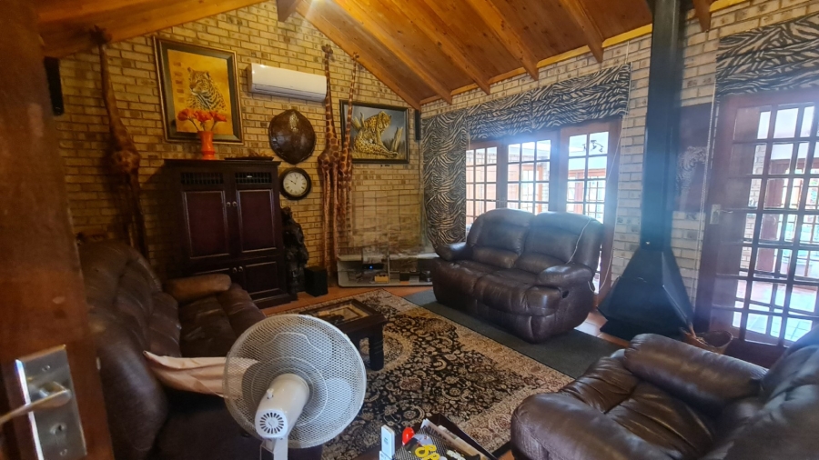 3 Bedroom Property for Sale in Suidheuwel Mpumalanga