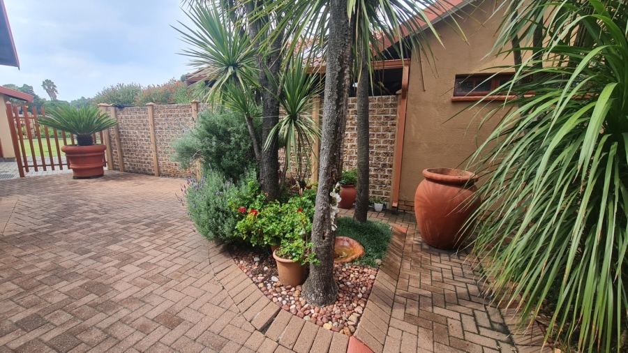 3 Bedroom Property for Sale in Suidheuwel Mpumalanga