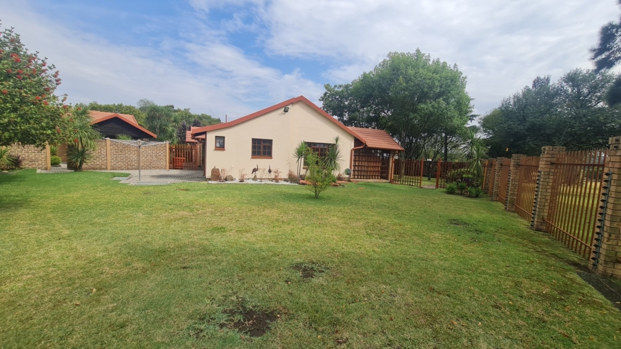 3 Bedroom Property for Sale in Suidheuwel Mpumalanga