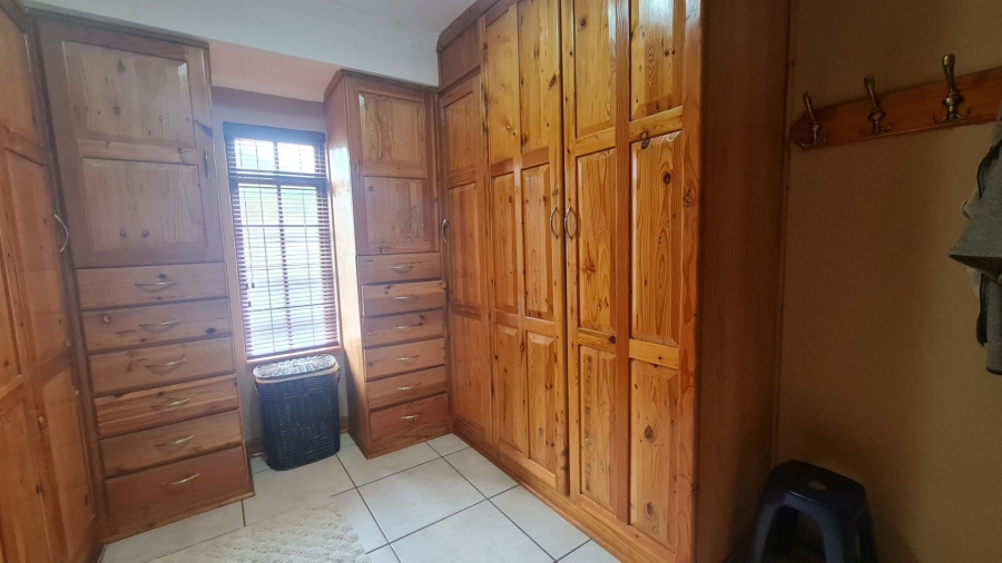 3 Bedroom Property for Sale in Suidheuwel Mpumalanga