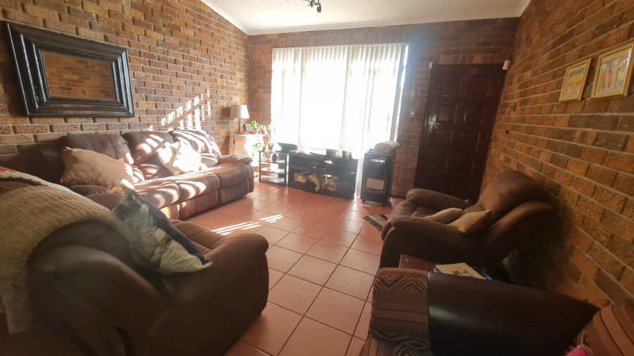 2 Bedroom Property for Sale in Secunda Mpumalanga