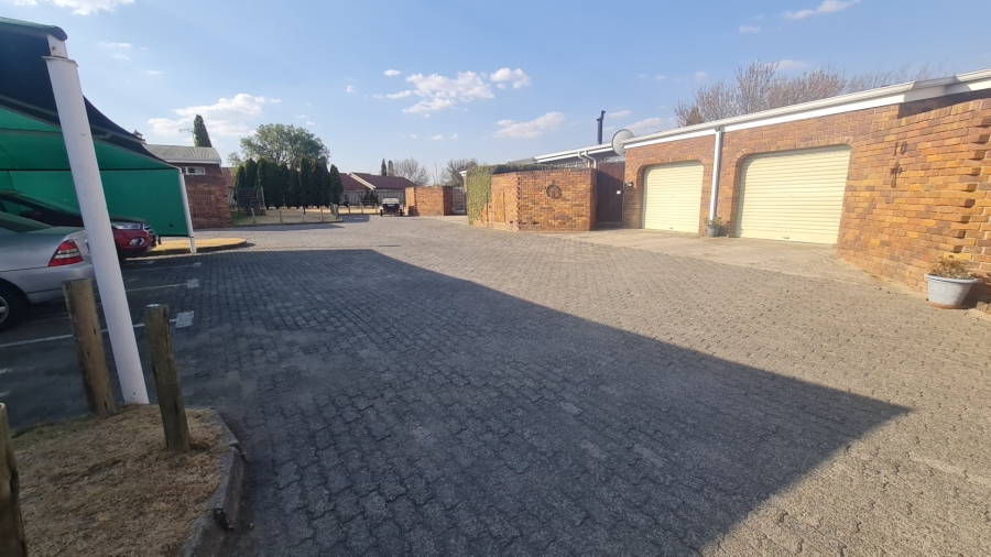 2 Bedroom Property for Sale in Secunda Mpumalanga