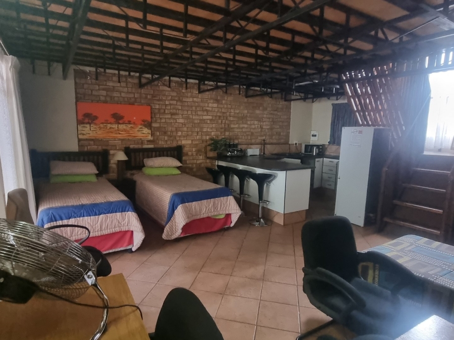  Bedroom Property for Sale in Golden Mile Mpumalanga