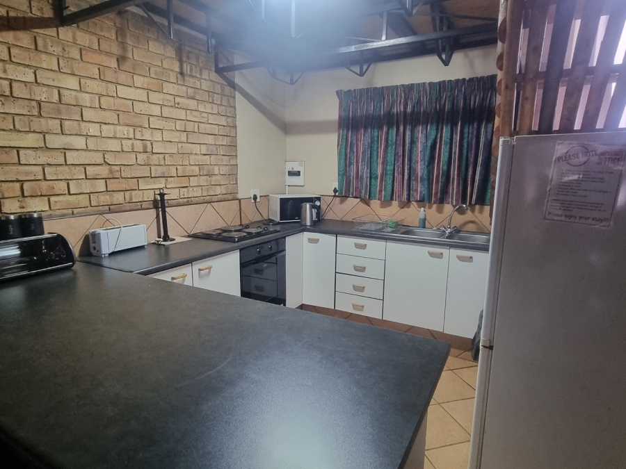  Bedroom Property for Sale in Golden Mile Mpumalanga