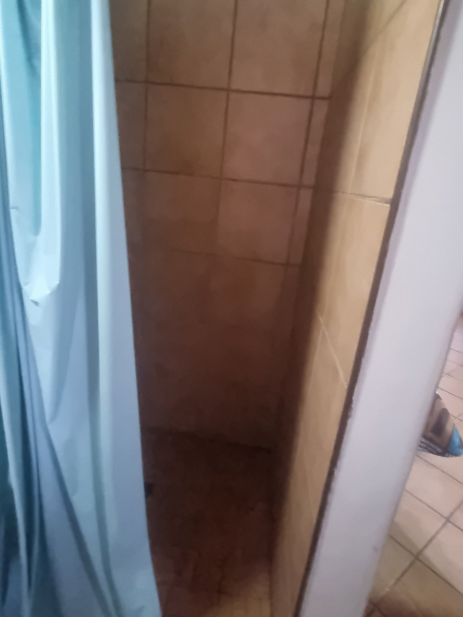  Bedroom Property for Sale in Golden Mile Mpumalanga