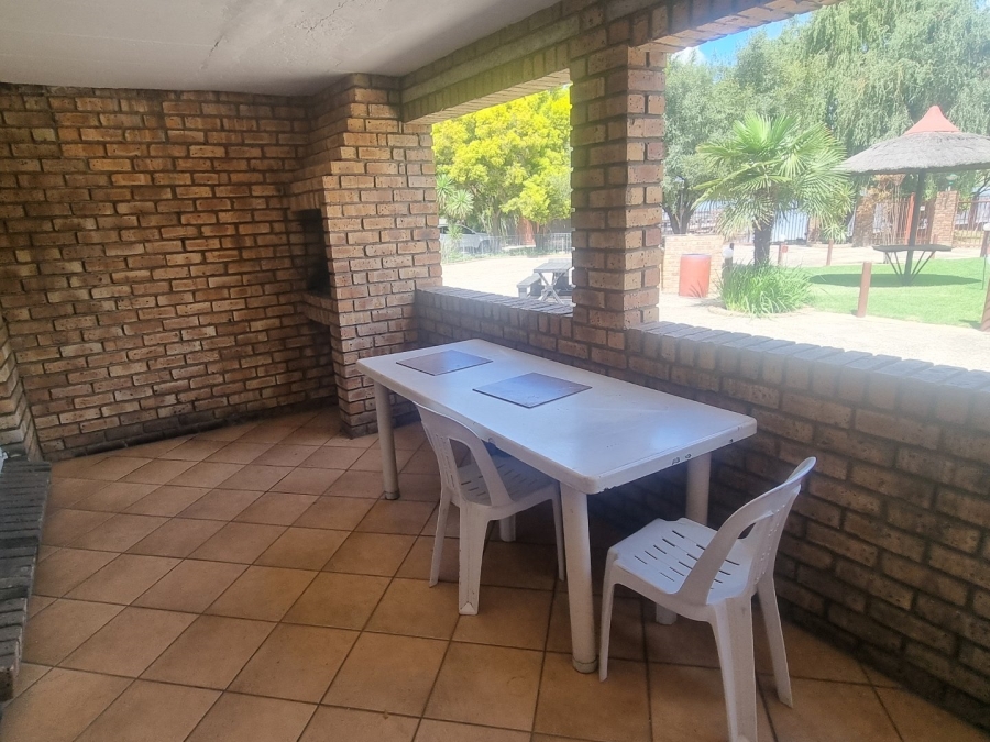  Bedroom Property for Sale in Golden Mile Mpumalanga