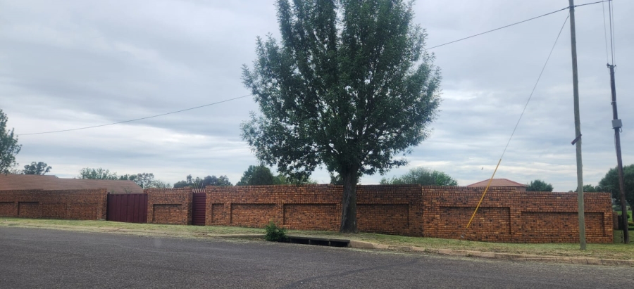  Bedroom Property for Sale in Standerton Mpumalanga