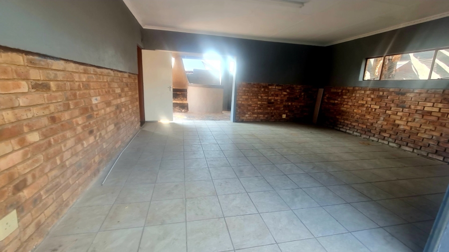 To Let  Bedroom Property for Rent in Kingsview Ext 3 Mpumalanga