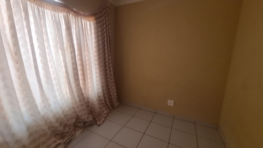 To Let  Bedroom Property for Rent in Kingsview Ext 3 Mpumalanga