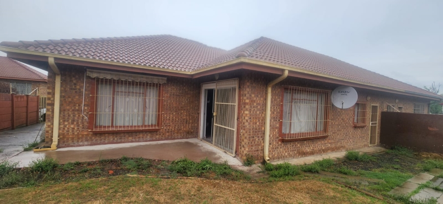 2 Bedroom Property for Sale in Standerton Mpumalanga