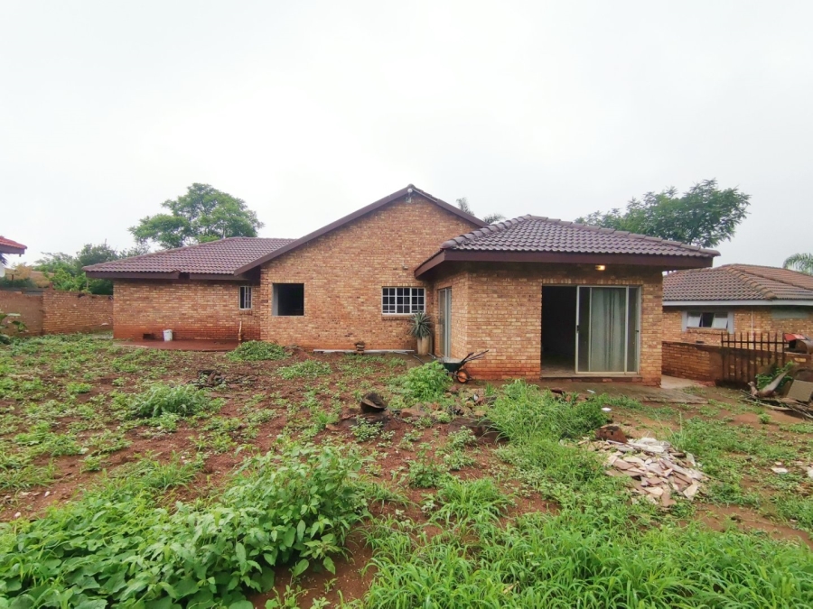 To Let 3 Bedroom Property for Rent in Barberton Mpumalanga