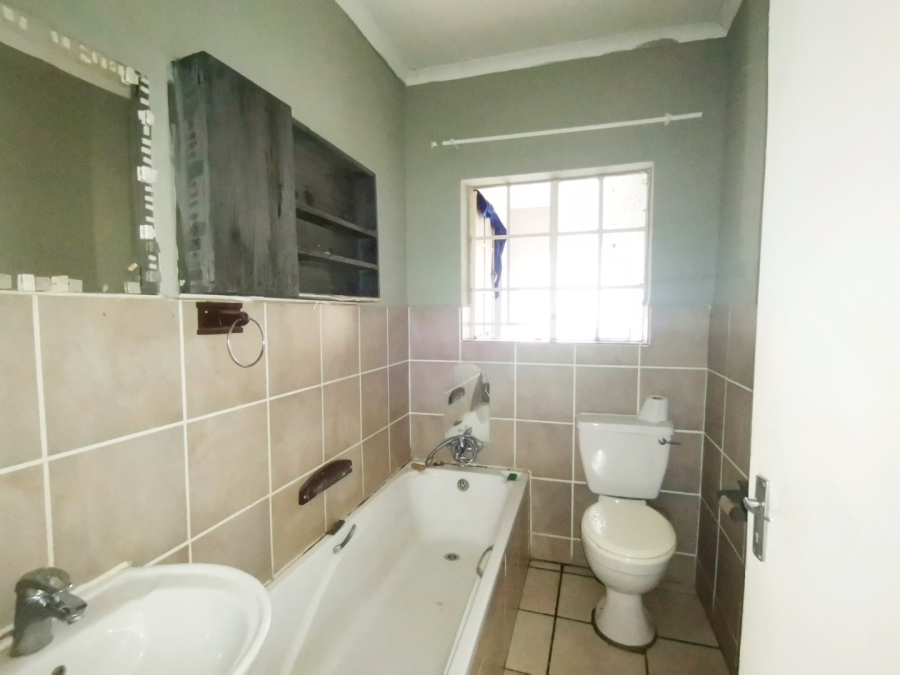 To Let 3 Bedroom Property for Rent in Barberton Mpumalanga