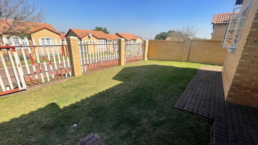 2 Bedroom Property for Sale in Witbank Mpumalanga