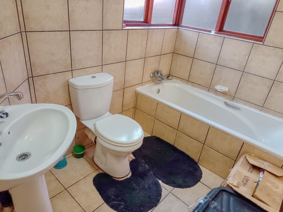 2 Bedroom Property for Sale in White River Ext 18 Mpumalanga