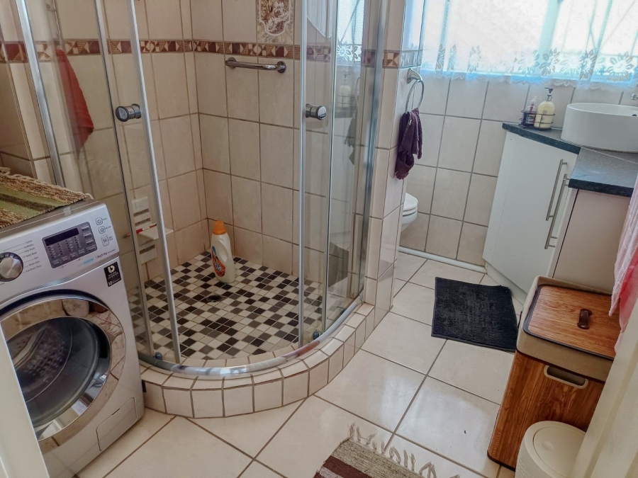 1 Bedroom Property for Sale in White River Mpumalanga