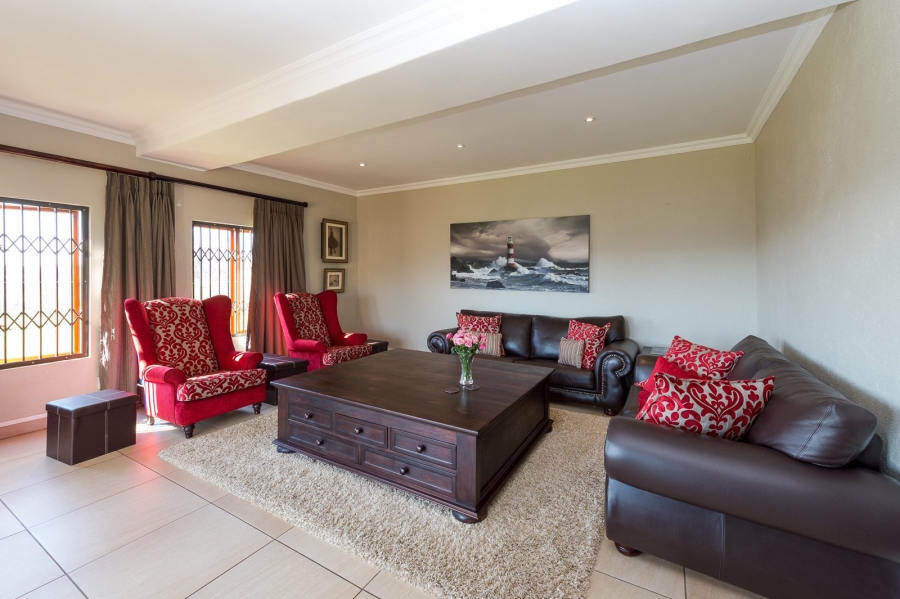 6 Bedroom Property for Sale in White River AH Mpumalanga