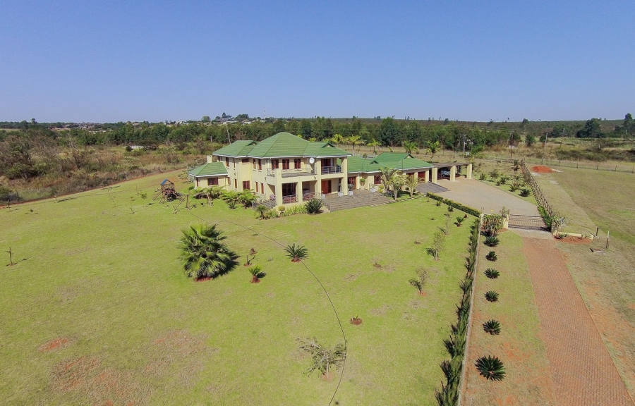 6 Bedroom Property for Sale in White River AH Mpumalanga