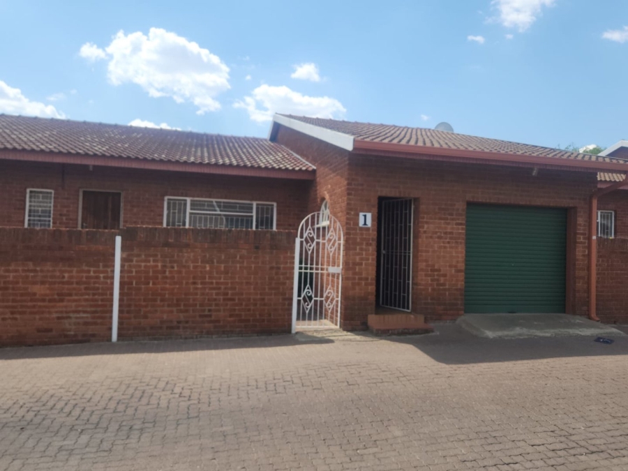 3 Bedroom Property for Sale in Standerton Mpumalanga