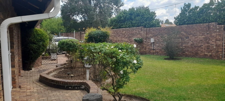 5 Bedroom Property for Sale in Trichardt Mpumalanga