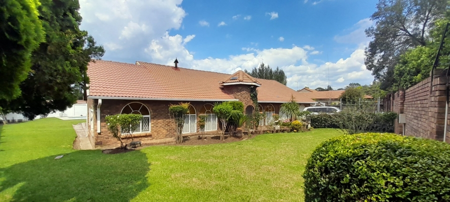 5 Bedroom Property for Sale in Trichardt Mpumalanga