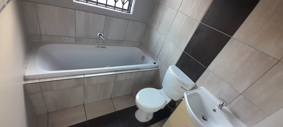 2 Bedroom Property for Sale in Terra Nova Mpumalanga